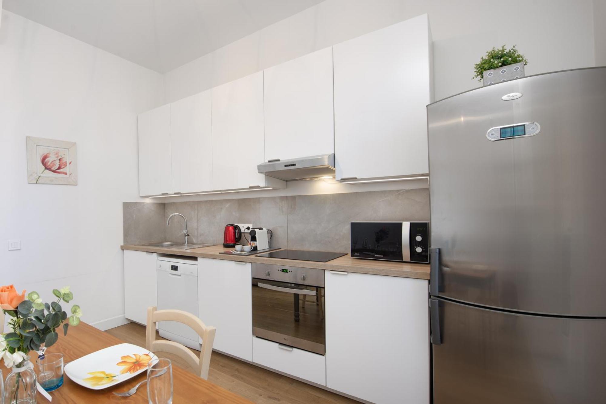 Barel - Cosy 2 Pieces En Plein Coeur De Menton Apartment Екстериор снимка